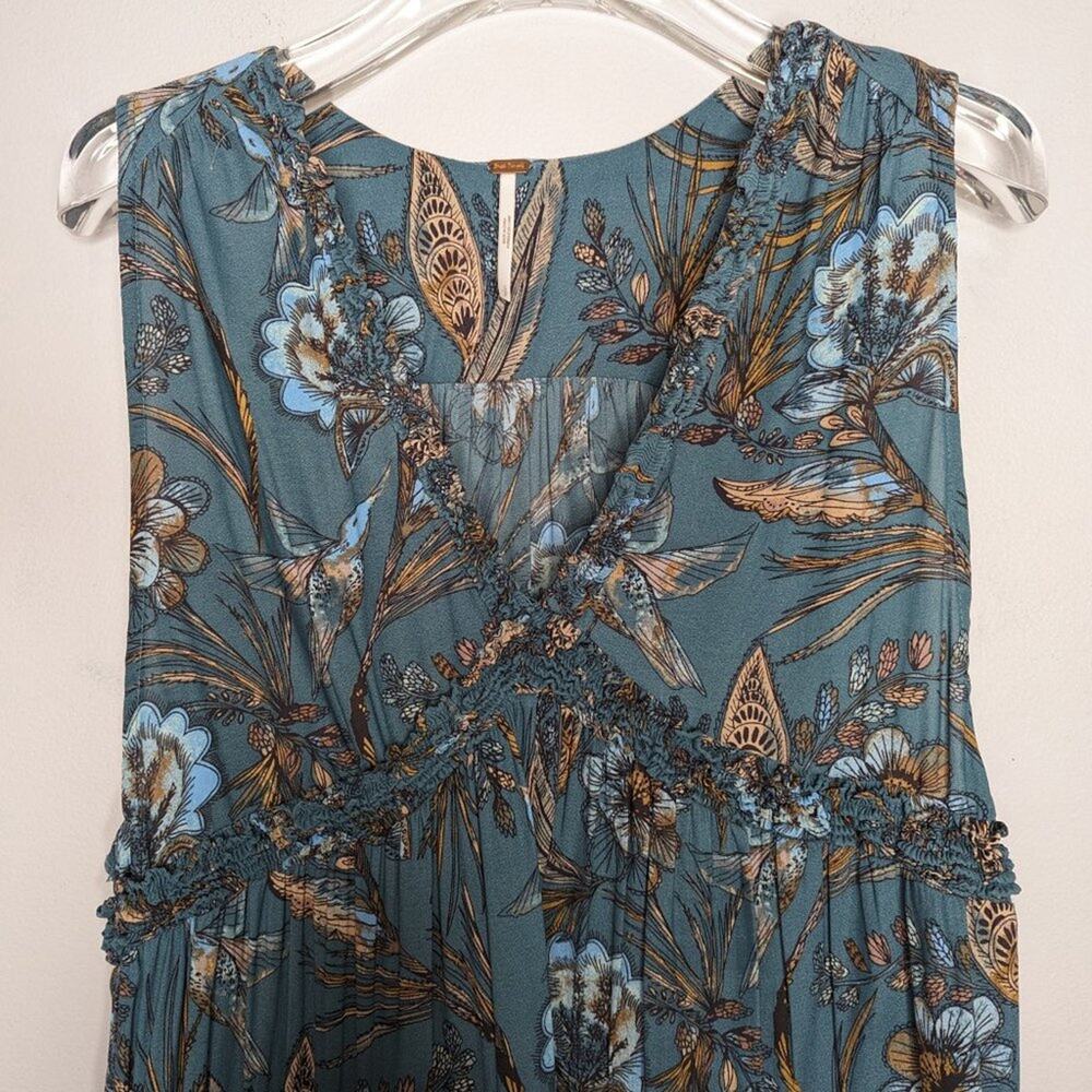 Free People Blue Haze Tank Top Floral Print Sleeveless V-Neck Ruffle Trim Size S - Picture 4 of 7